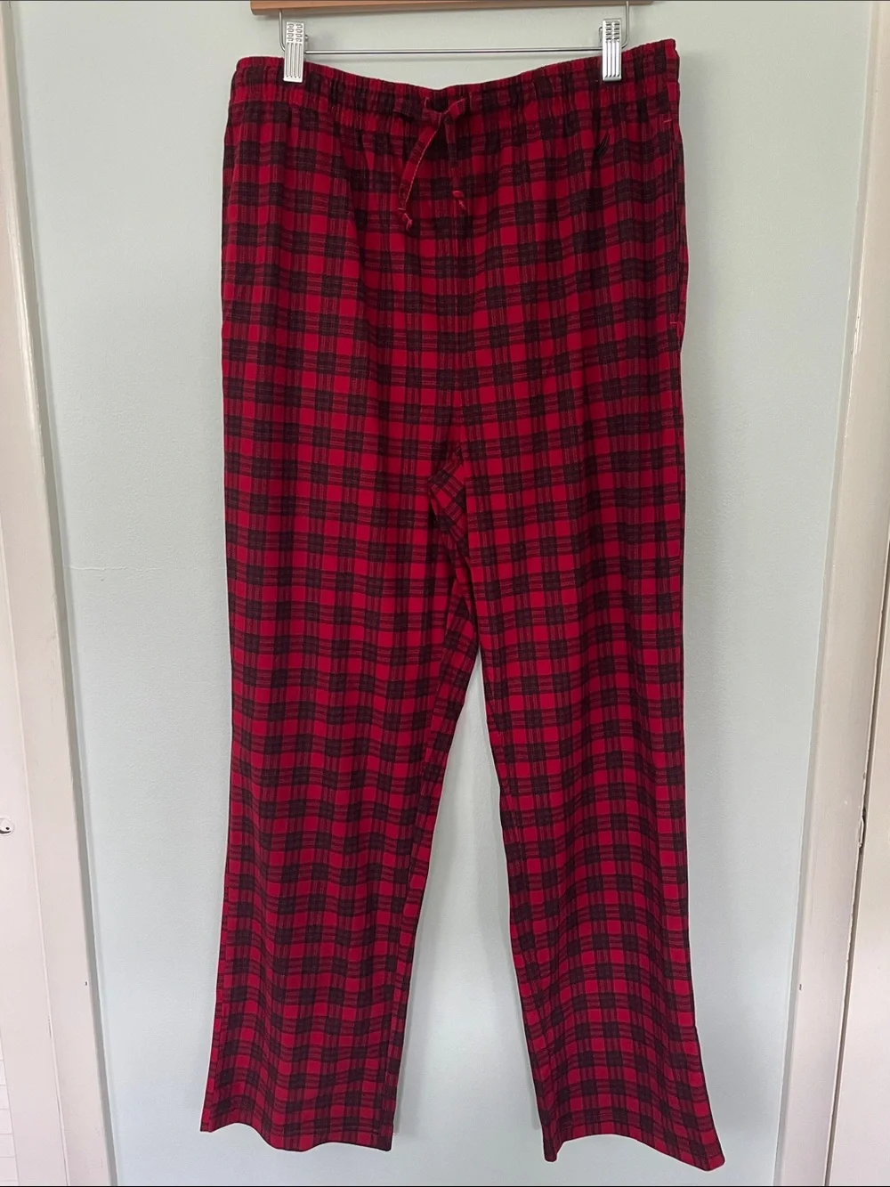 Nautica Red and Navy Plaid Men’s Pajama Set Size L